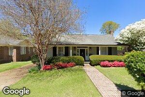 115 5th Ave S, Columbus, MS 39701