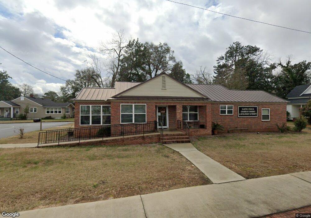 302 W Railroad St, Claxton, GA 30417 - photo 1
