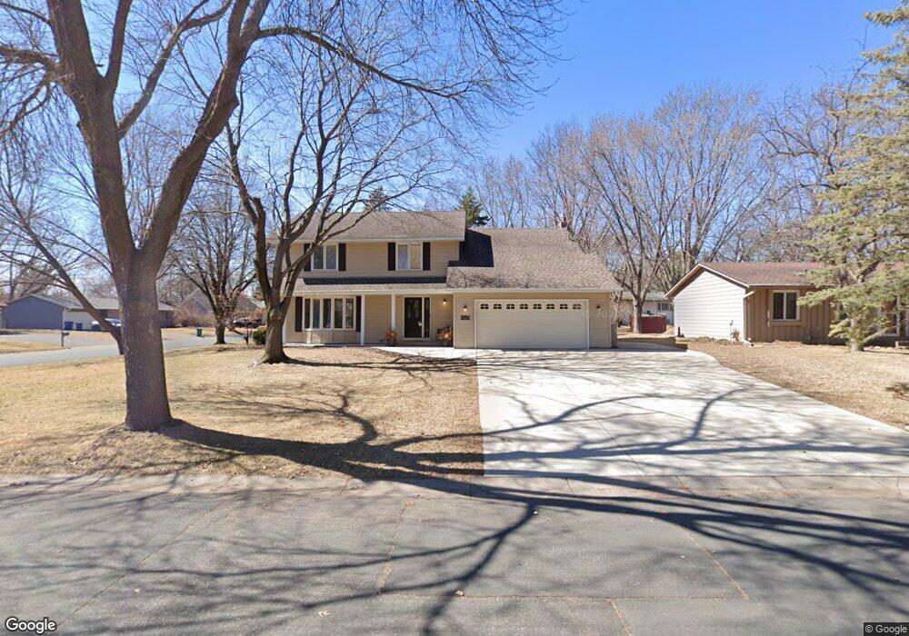 10155 Pilgrim Ln N, Maple Grove, MN 55369 - photo 1