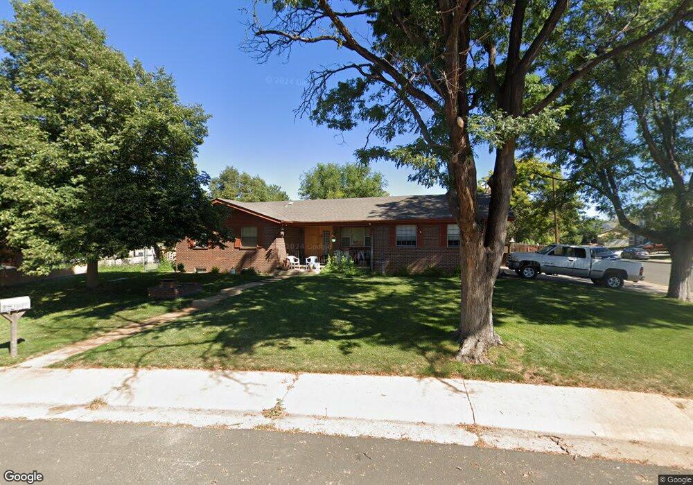 15585 E 8th Ave, Aurora, CO 80011 - photo 1