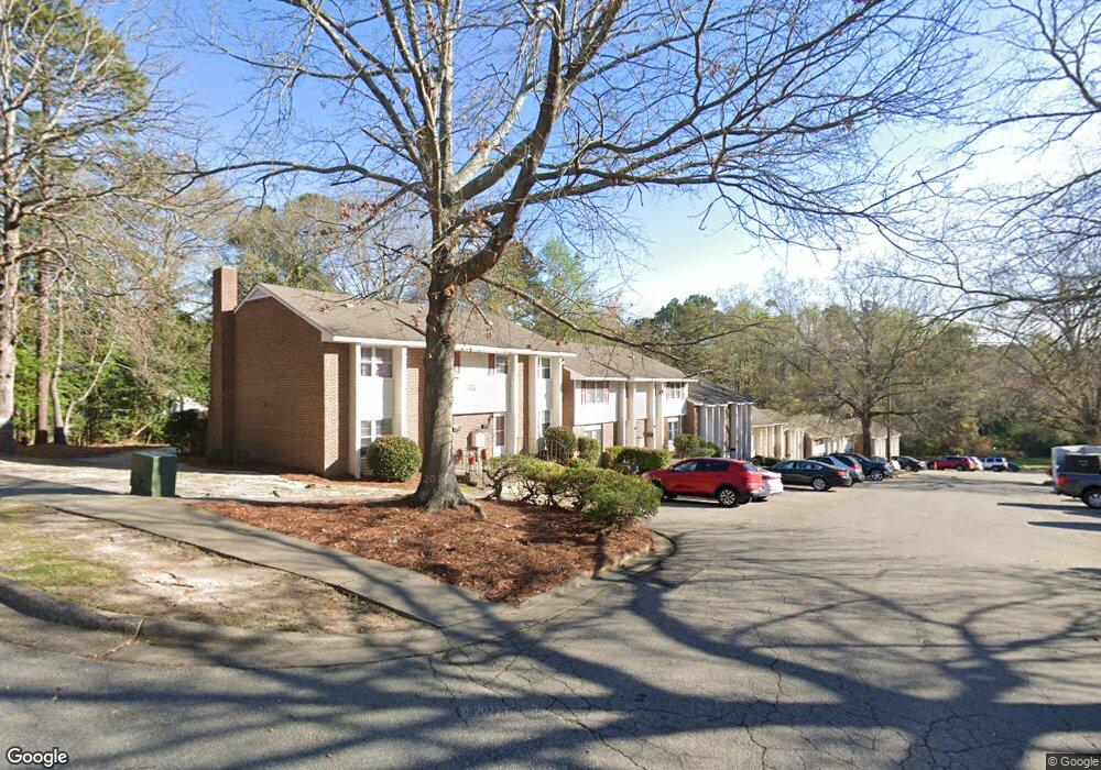 587 Winding Creek Rd, Fayetteville, NC 28305 - photo 1