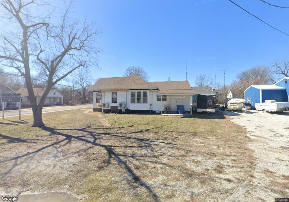 405 E Pennell St, Carl Junction, MO 64834 - photo 1