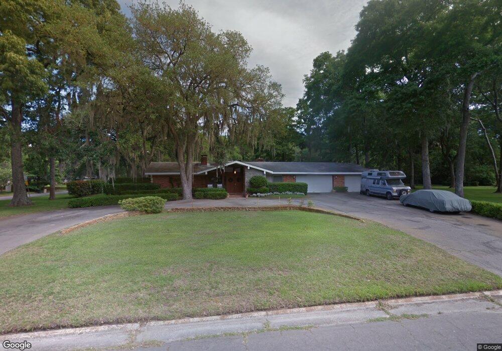 202 Devonshire Rd, Savannah, GA 31410 - photo 1