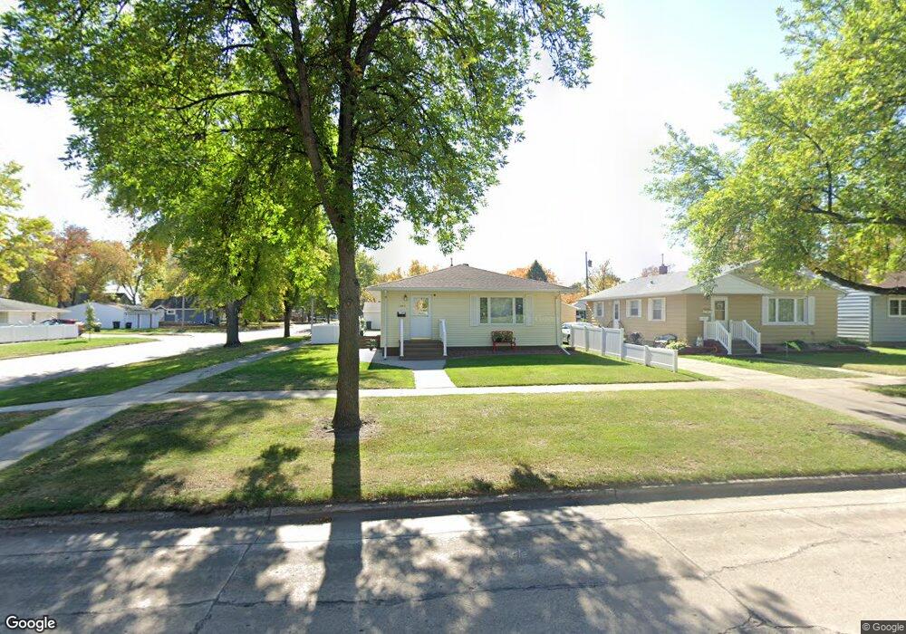 1503 10th Ave S, Grand Forks, ND 58201 - photo 1
