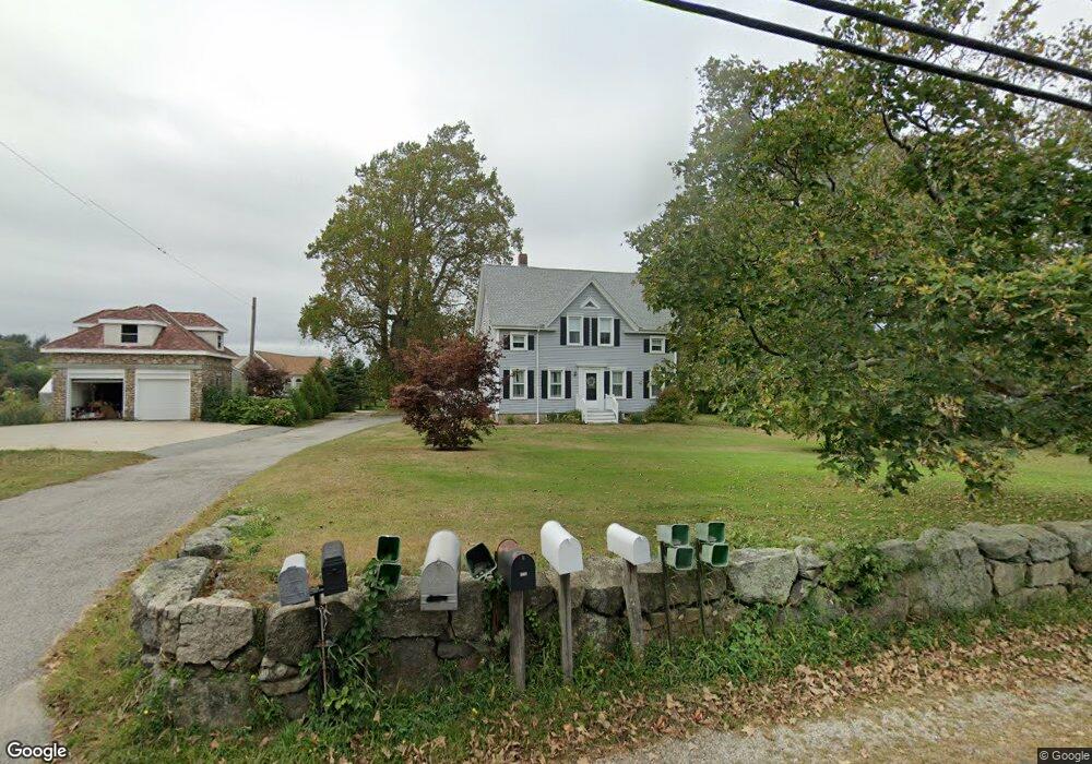 882 Smith Neck Rd, South Dartmouth, MA 02748 - photo 1