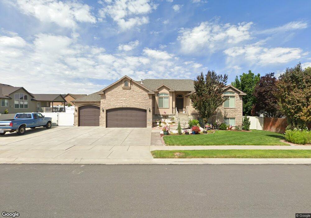 4925 S 4925 W, Hooper, UT 84315 - photo 1