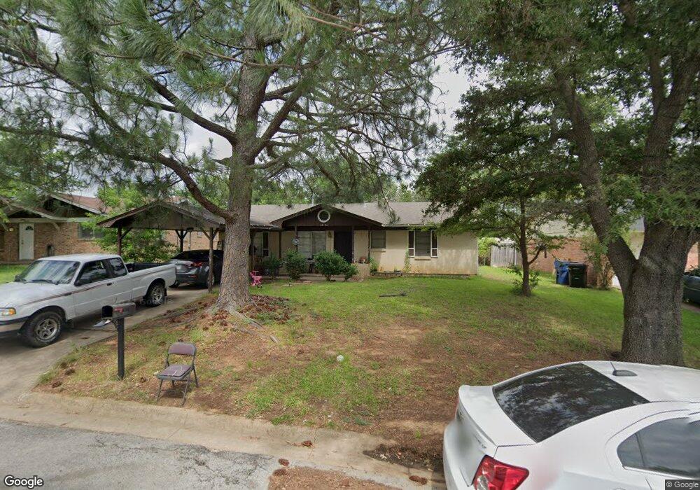 1806 S Travis Ave, Denison, TX 75021 - photo 1