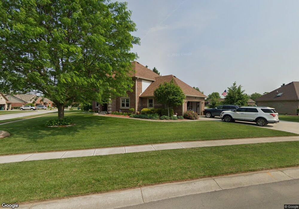 2010 Fairway Lakes Dr, Franklin, IN 46131 - photo 1