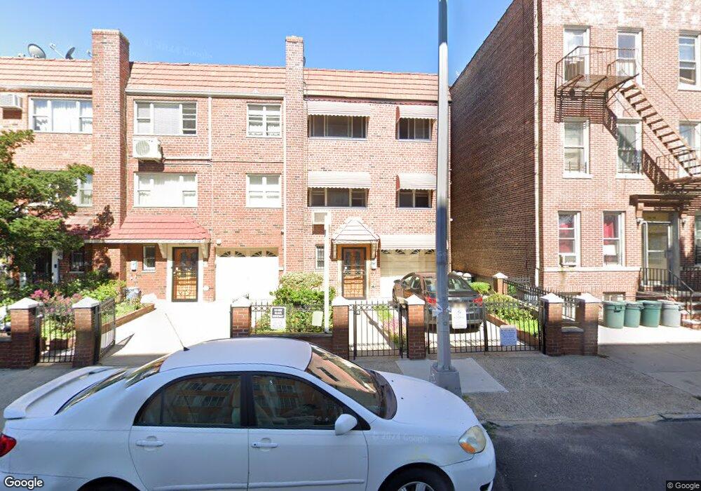 3090 45th St, Astoria, NY 11103 - photo 1