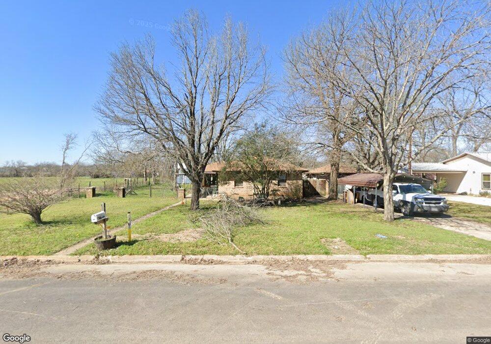 1504 Gleason Ave, Cleburne, TX 76033 - photo 1
