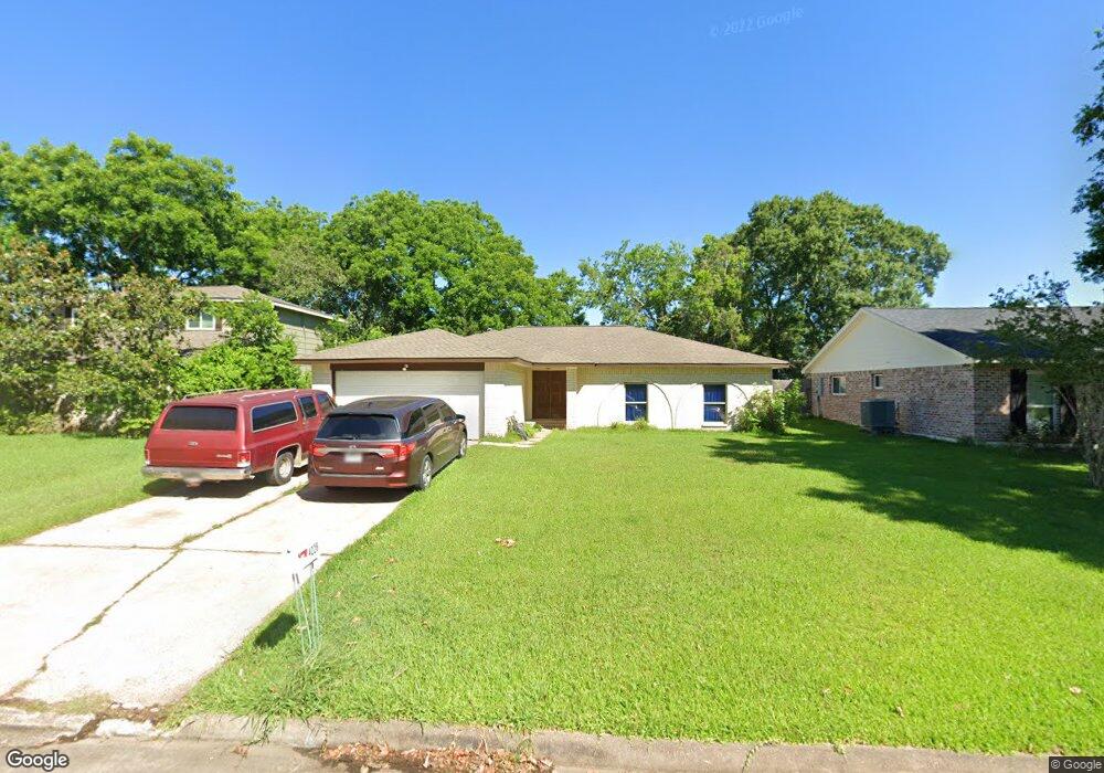 4226 Lucian Ln, Friendswood, TX 77546 - photo 1