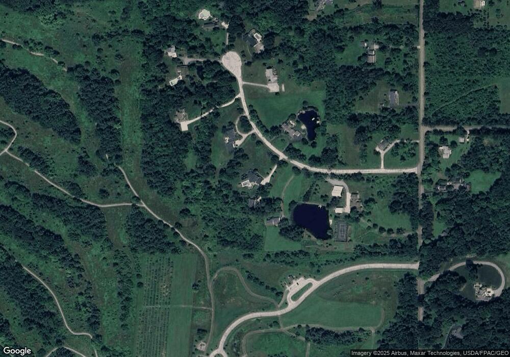 7683 Puddingstone Dr, Chesterland, OH 44026 - photo 1