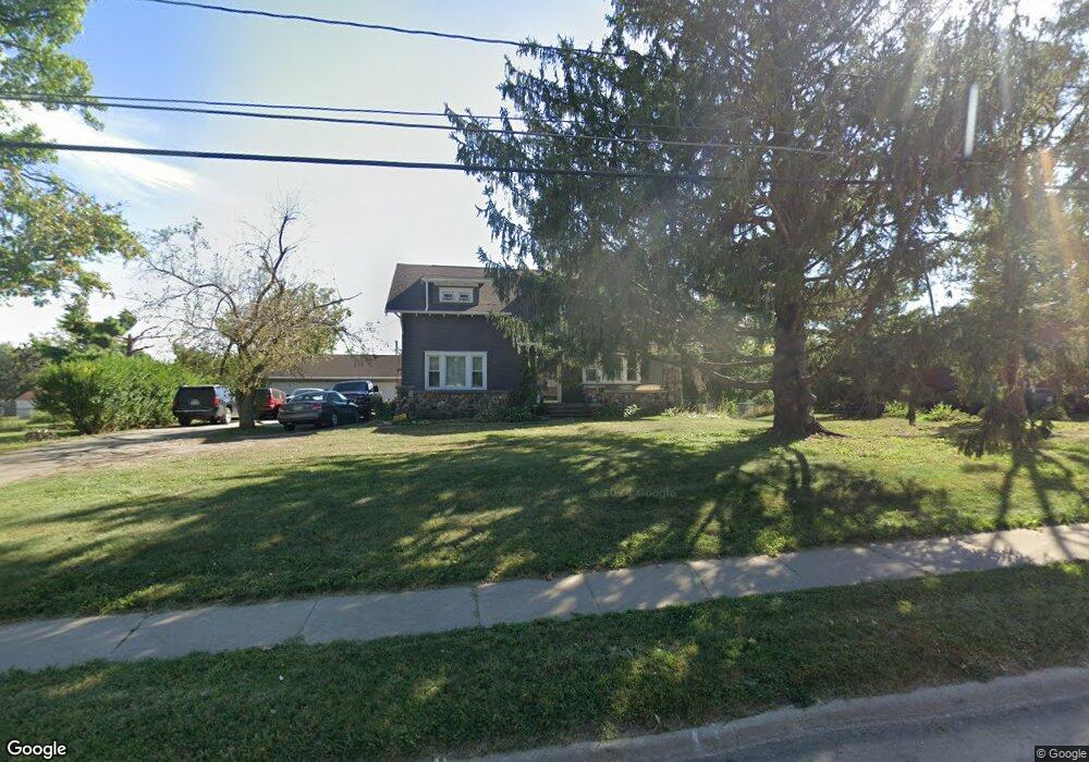 2721 Wilson Ave SW, Cedar Rapids, IA 52404 - photo 1