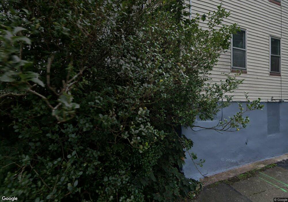 828 Moir Ct, Scranton, PA 18510 - photo 1