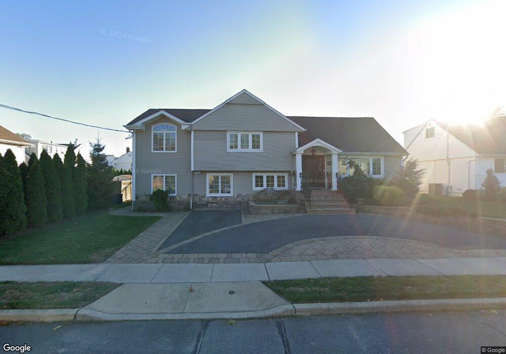 137 W Henrietta Ave, Oceanside, NY 11572 - photo 1