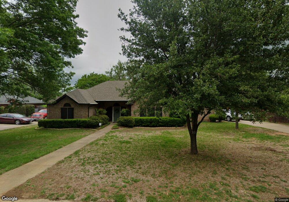 108 Middlefield Dr, Pottsboro, TX 75076 - photo 1
