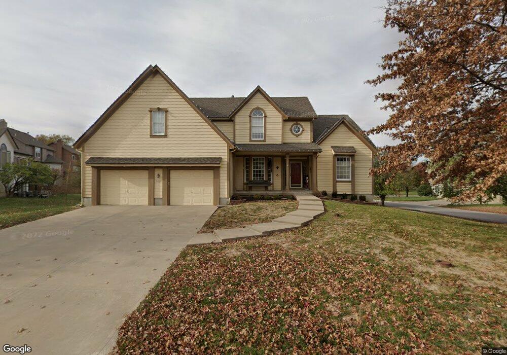 5422 Payne St, Shawnee, KS 66226 - photo 1
