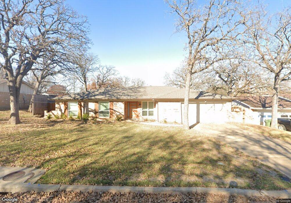 833 San Marcos Ln, Bedford, TX 76021 - photo 1