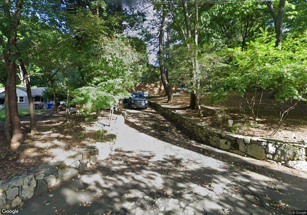 17 Splitrock Rd, Norwalk, CT 06854 - photo 1