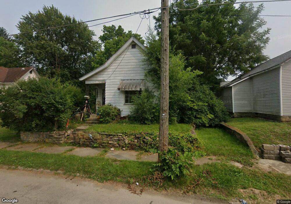 566 W Wilson Ave, Muncie, IN 47305 - photo 1