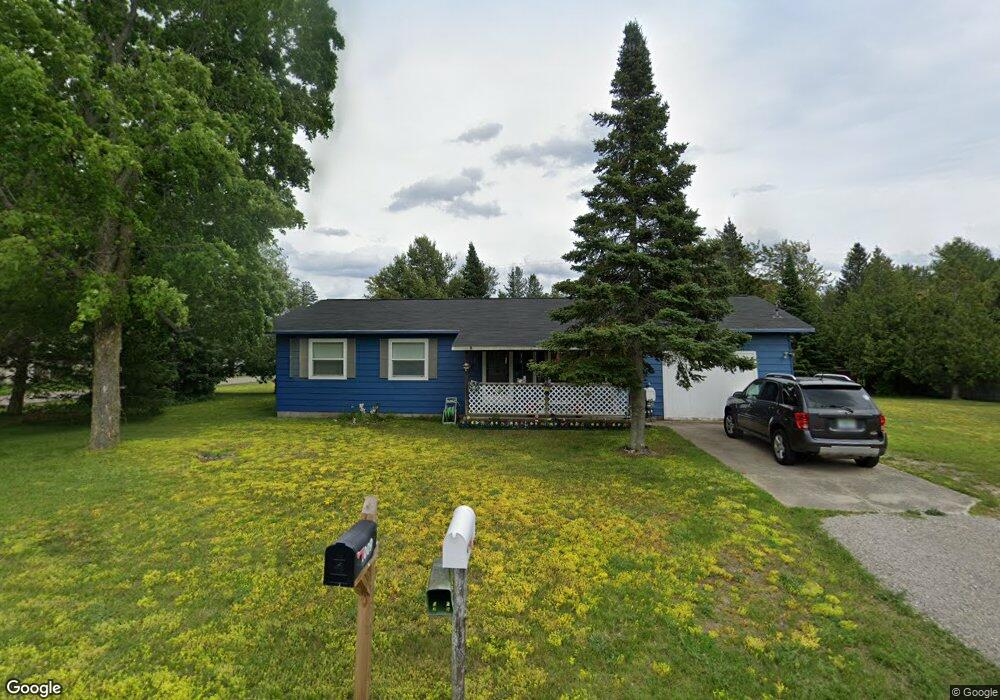 1093 Farnsworth St, Oscoda, MI 48750 - photo 1