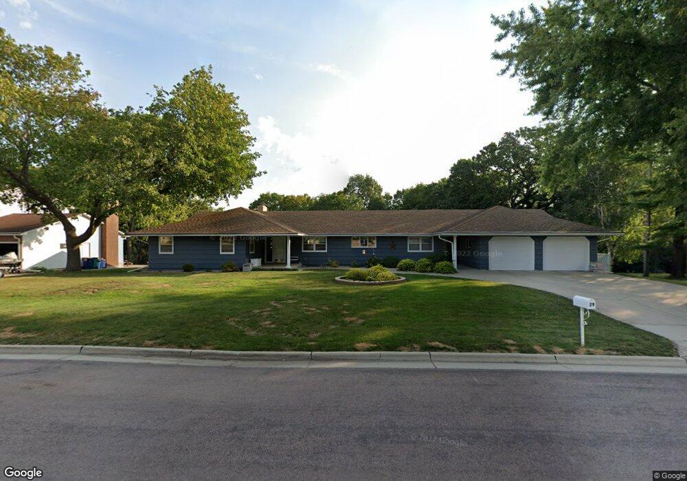 29 Circuit Dr, New Ulm, MN 56073 - photo 1