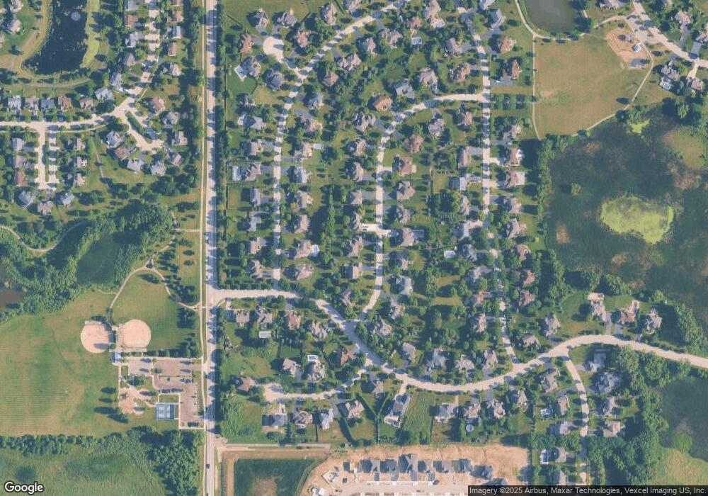 690 Bluestem Ln, Algonquin, IL 60102 - photo 1