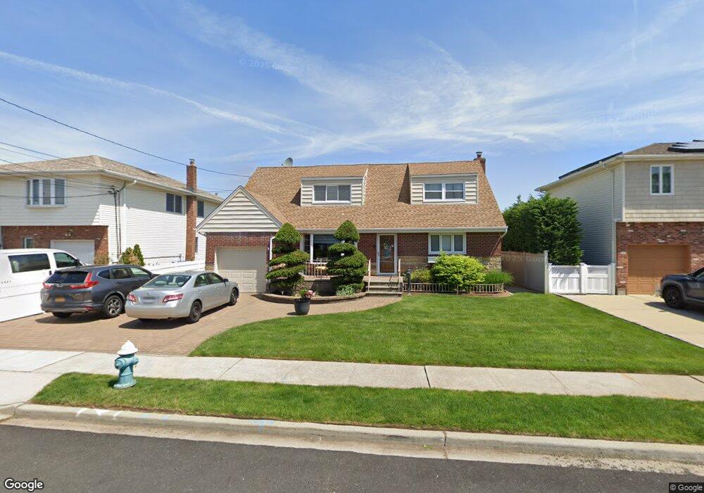 870 Third Ave, Franklin Square, NY 11010 - photo 1