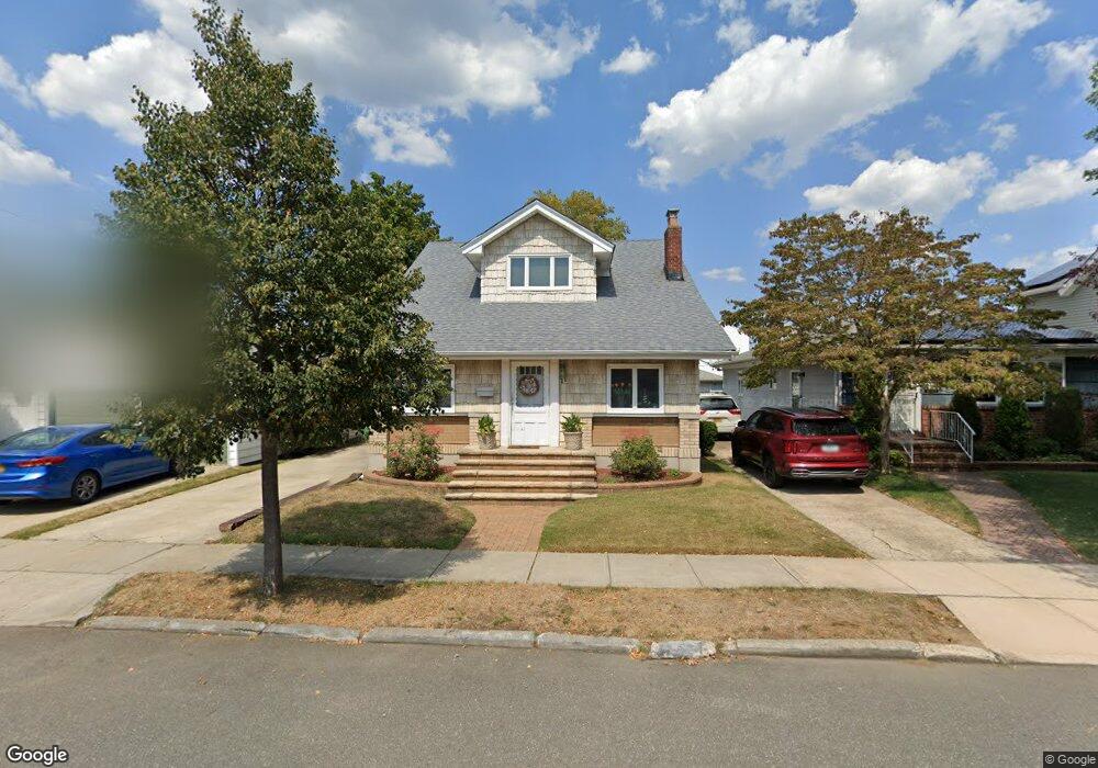 11 E Carpenter St, Valley Stream, NY 11580 - photo 1