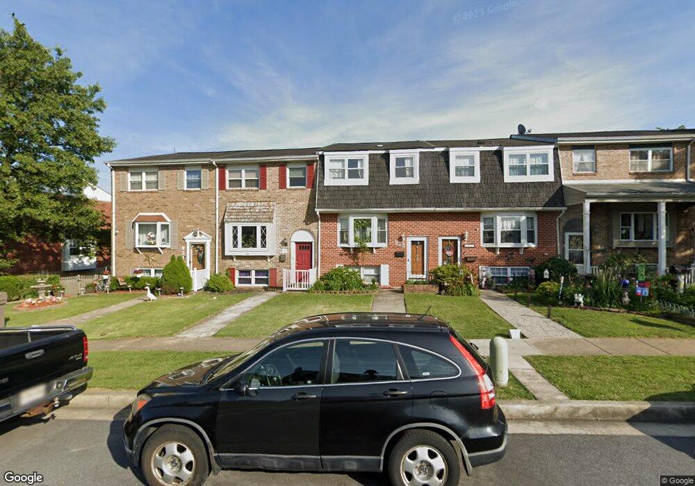 925 Stormont Cir, Halethorpe, MD 21227 - photo 1