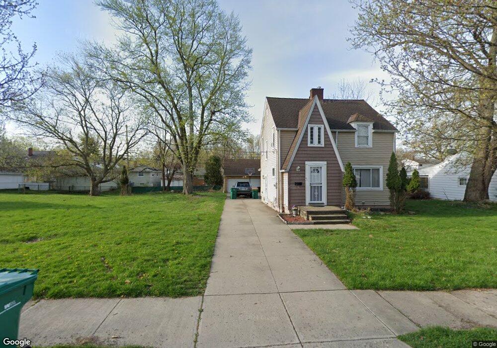 18940 Raymond St, Maple Heights, OH 44137 - photo 1