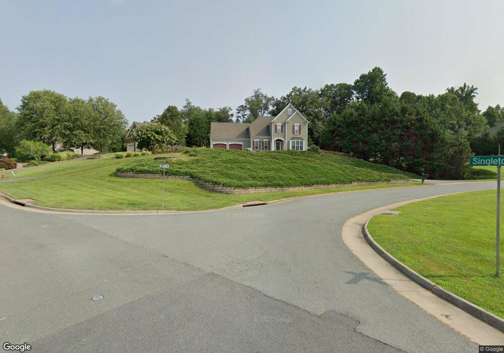 1707 Mattox Ct, Charlottesville, VA 22903 - photo 1