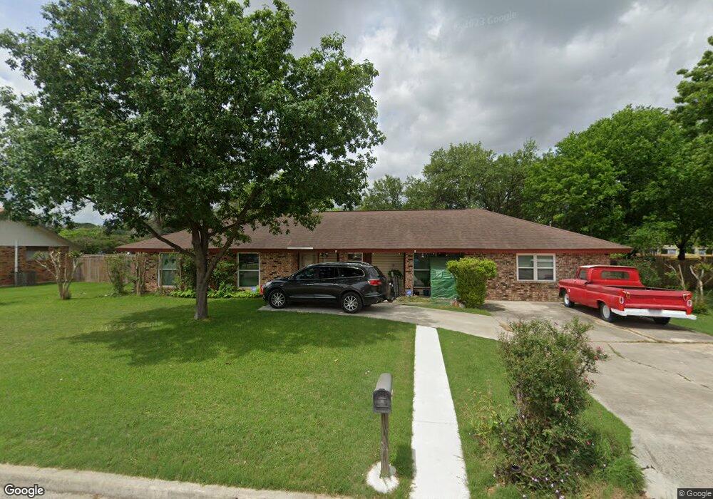 906 Lamar, Seguin, TX 78155 - photo 1