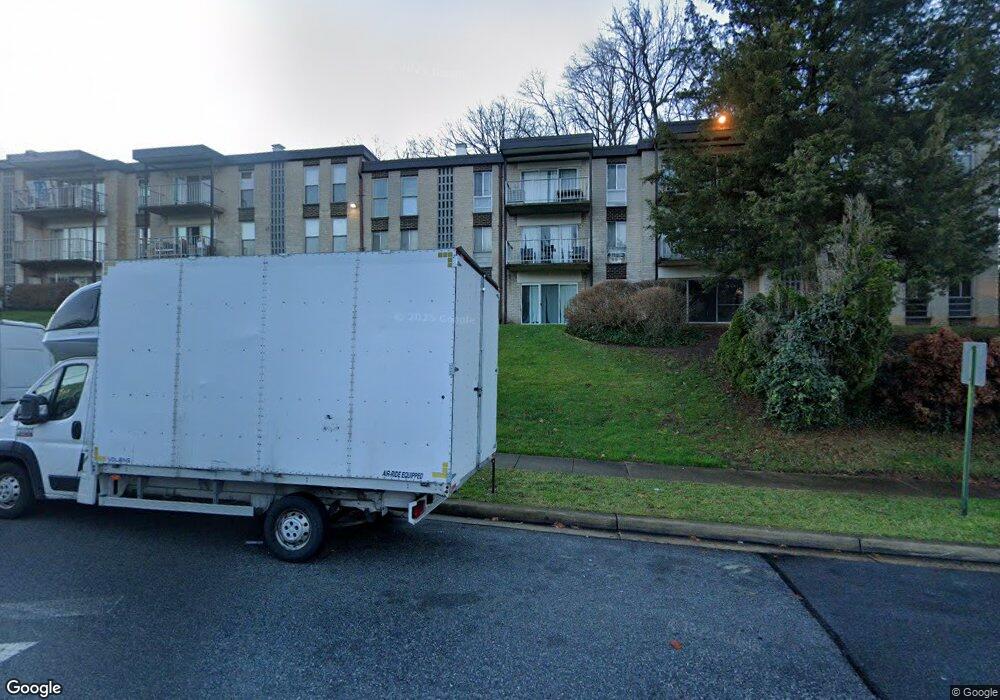 5201 Newton St unit 104, Bladensburg, MD 20710 - photo 1