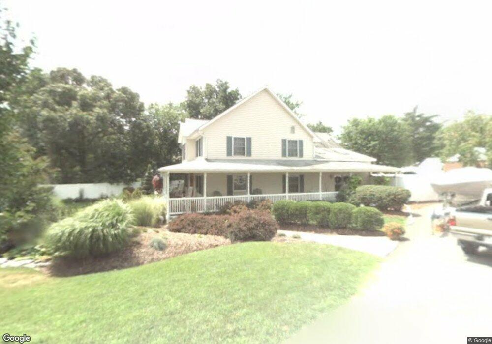 405 Sycamore Ln, Glen Burnie, MD 21061 - photo 1