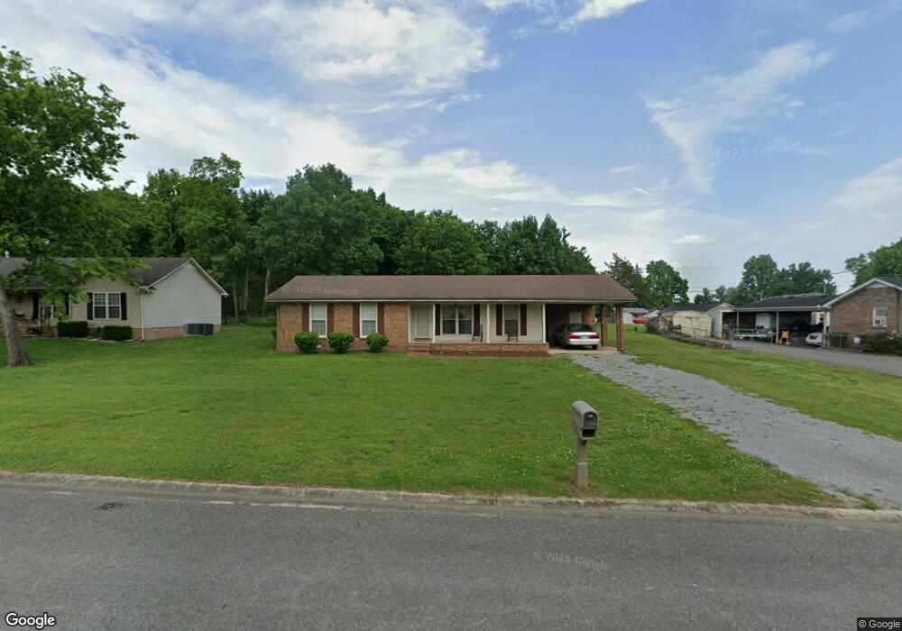 1302 Glenoaks Rd, Shelbyville, TN 37160 - photo 1
