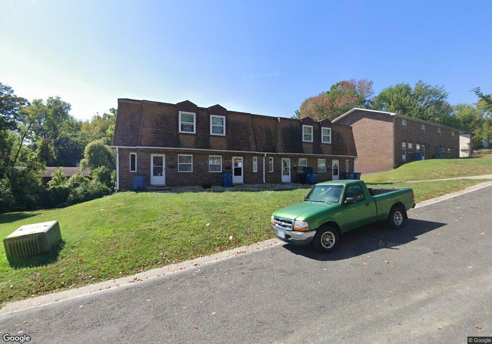 1109 Arrowhead Dr, Collinsville, IL 62234 - photo 1