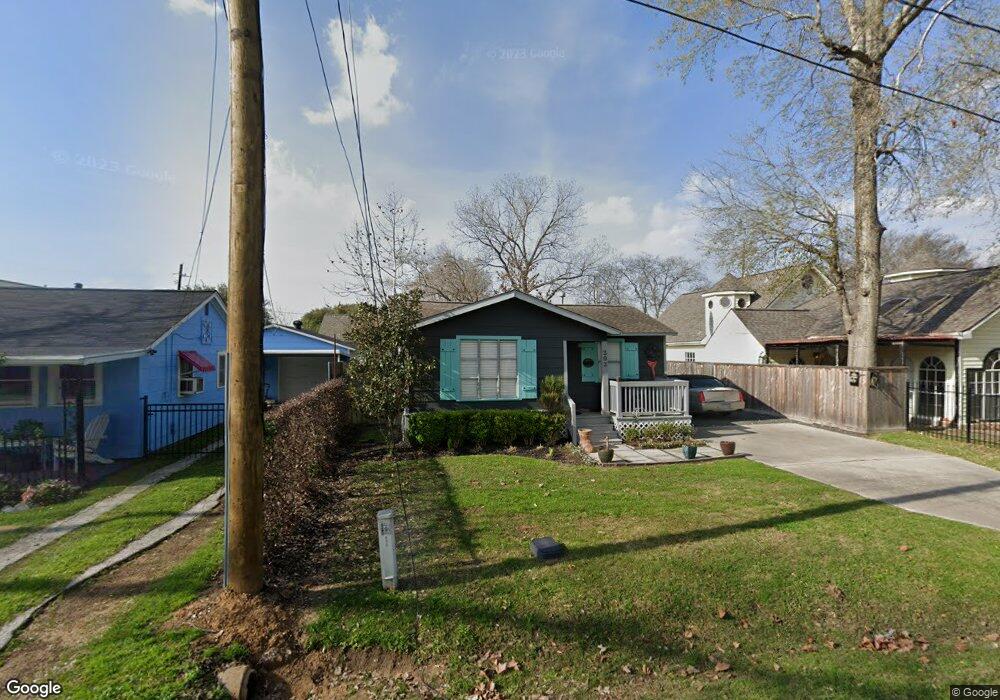 202 Fannin St, Tomball, TX 77375 - photo 1