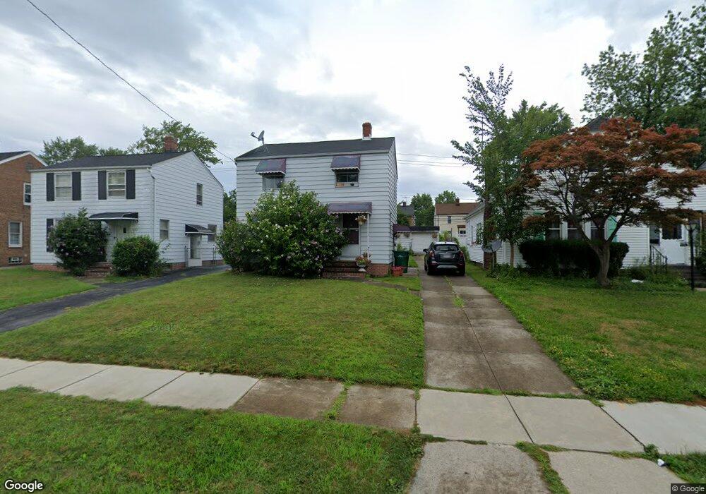 20815 Clare Ave, Maple Heights, OH 44137 - photo 1