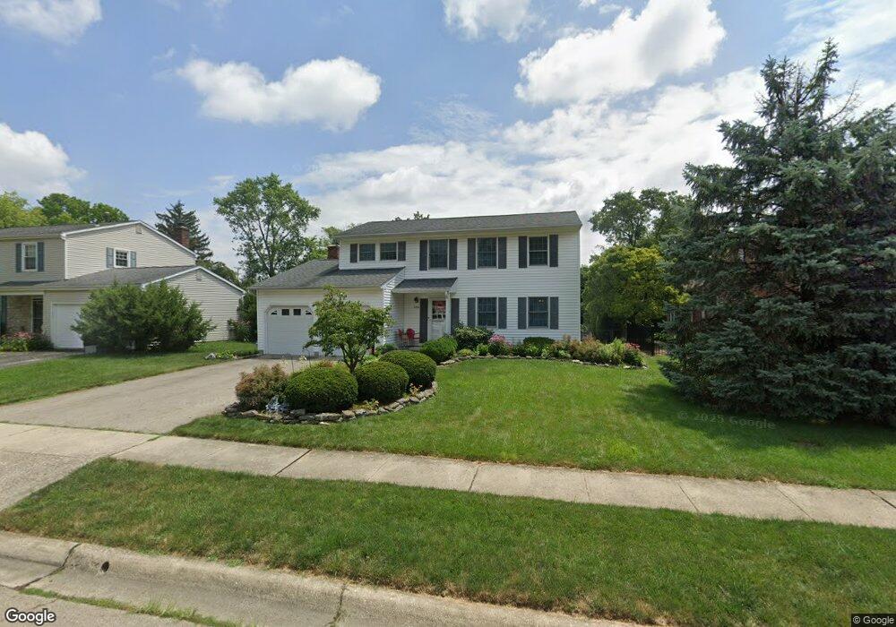 5038 Jamestown Rd, Columbus, OH 43220 - photo 1