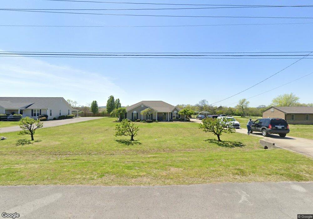 724 Park Ave, Lebanon, TN 37087 - photo 1