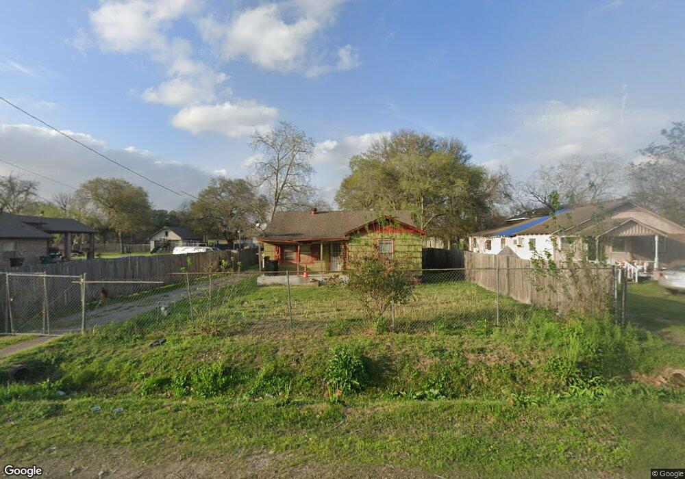 942 Wall St, Houston, TX 77088 - photo 1