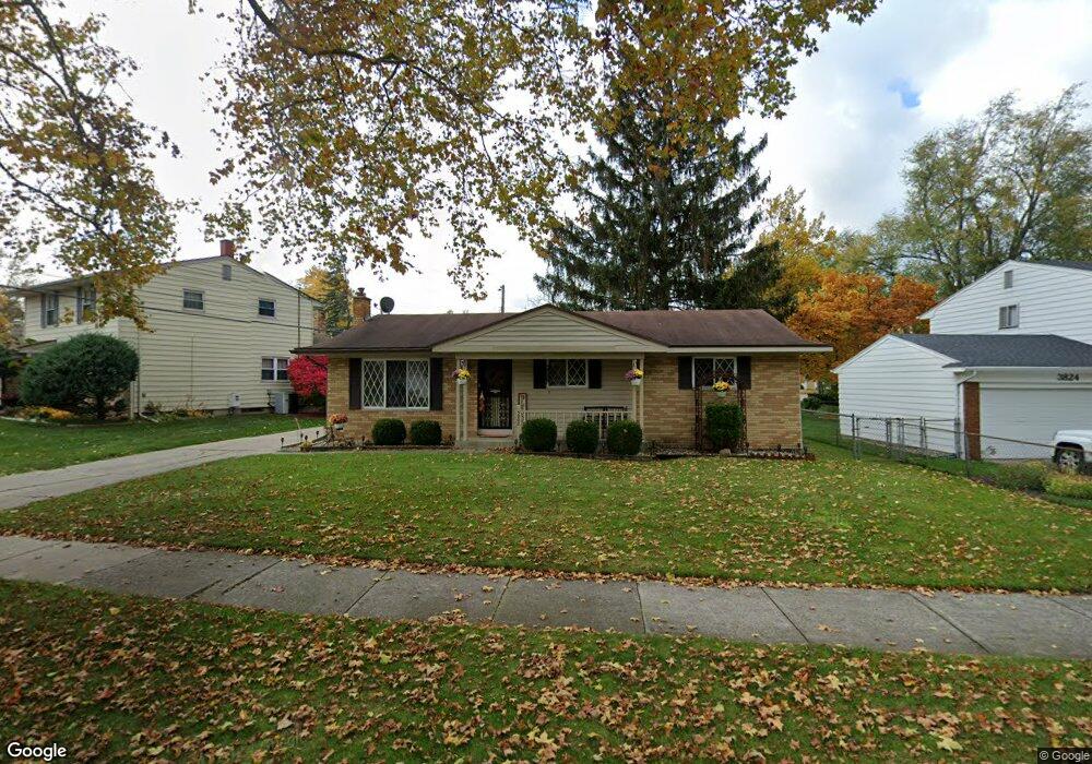 3900 Bayview Dr, Lansing, MI 48911 - photo 1