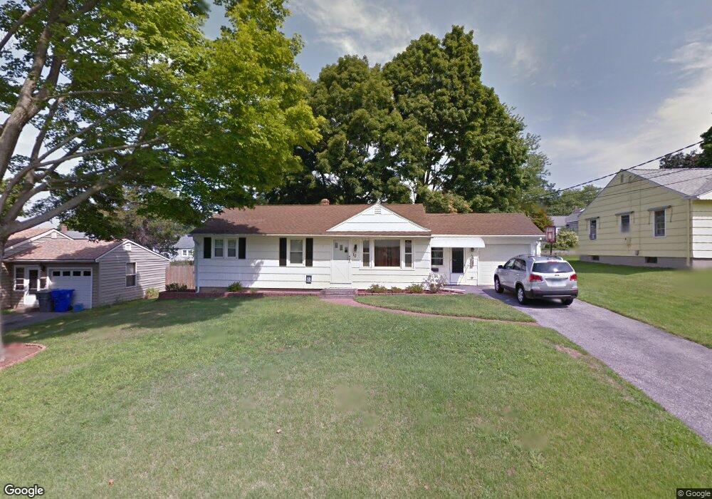 10 Gordon Ave, Enfield, CT 06082 - photo 1