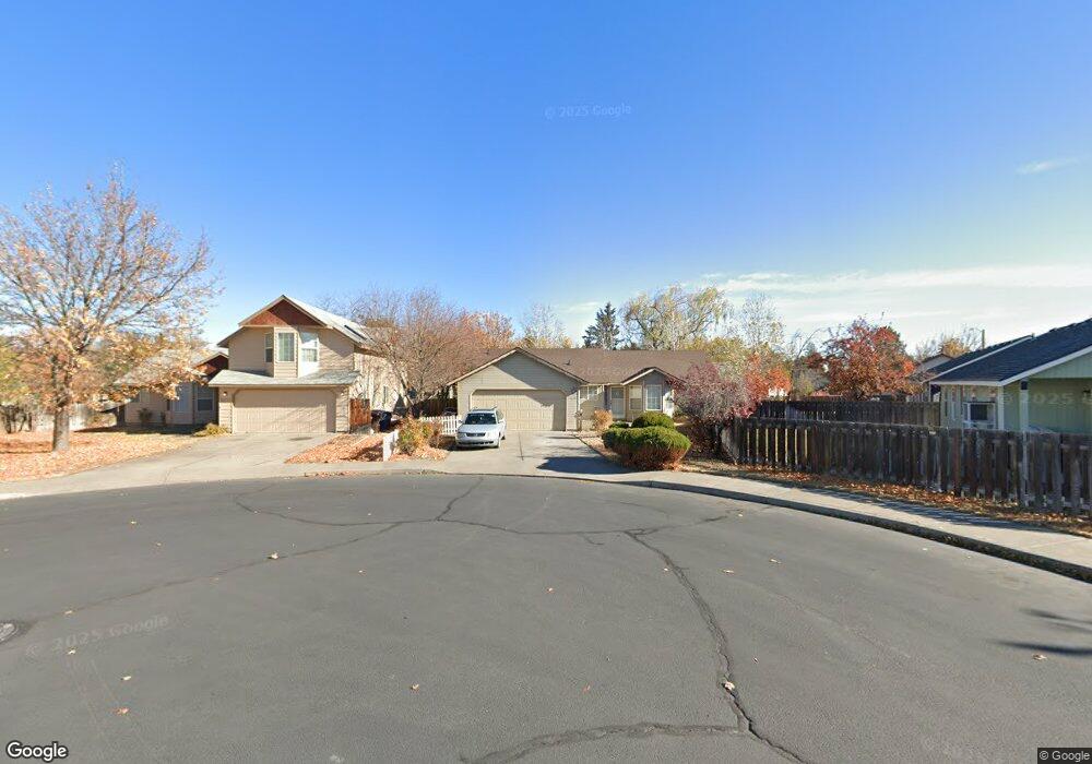 2038 SW 28th Ct, Redmond, OR 97756 - photo 1