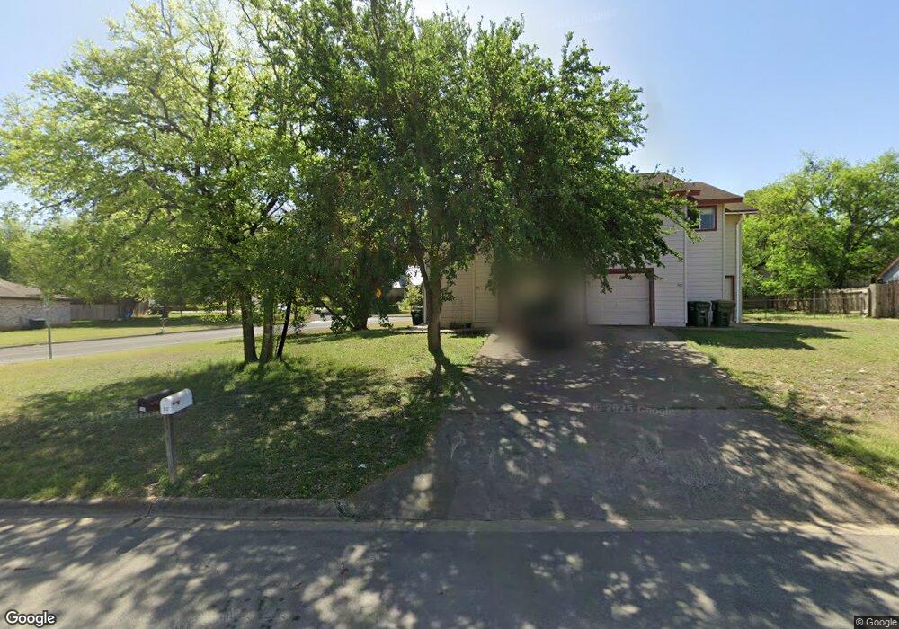 300 Craddock Ave, San Marcos, TX 78666 - photo 1