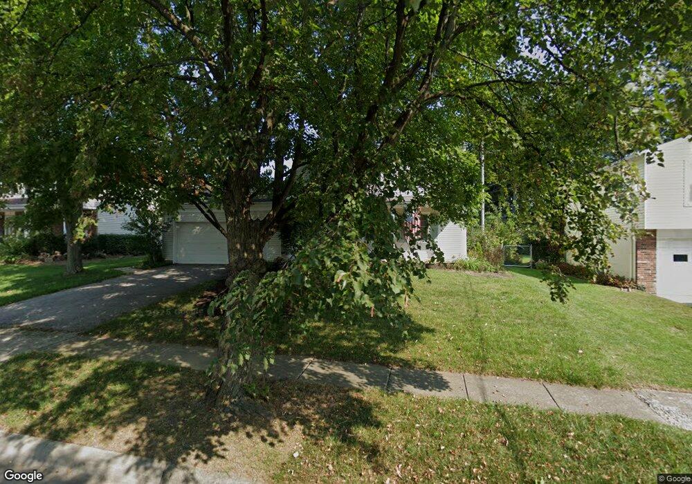 1660 Peardale Rd N, Columbus, OH 43229 - photo 1