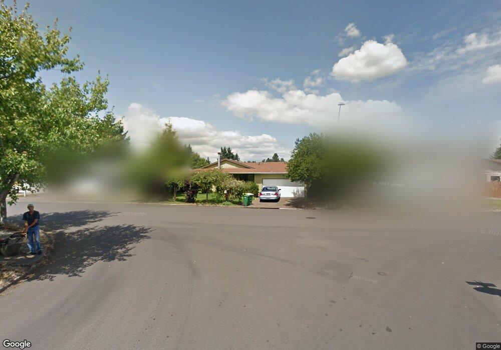 2419 SW 23rd St, Troutdale, OR 97060 - photo 1