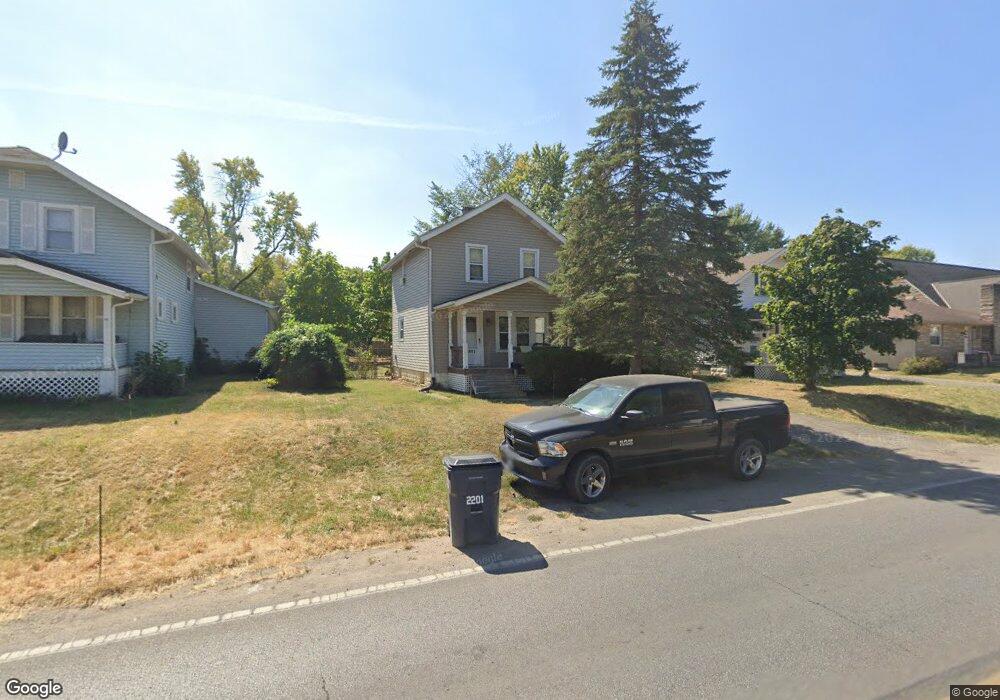 2201 Ferris Rd, Columbus, OH 43224 - photo 1