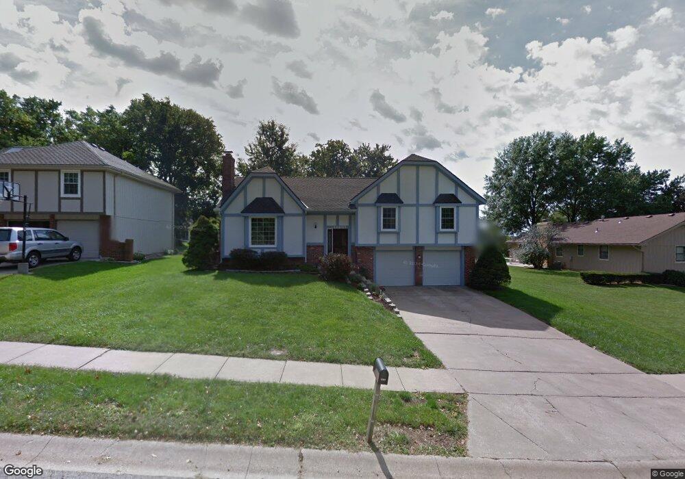 13905 W 69th St, Shawnee, KS 66216 - photo 1